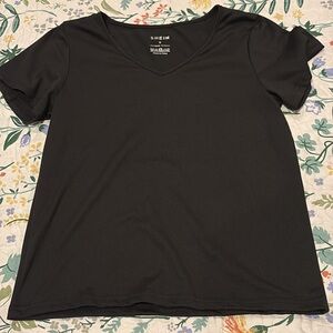 SHEIN Black V-Neck Short Sleeve Tee - Classic Basic